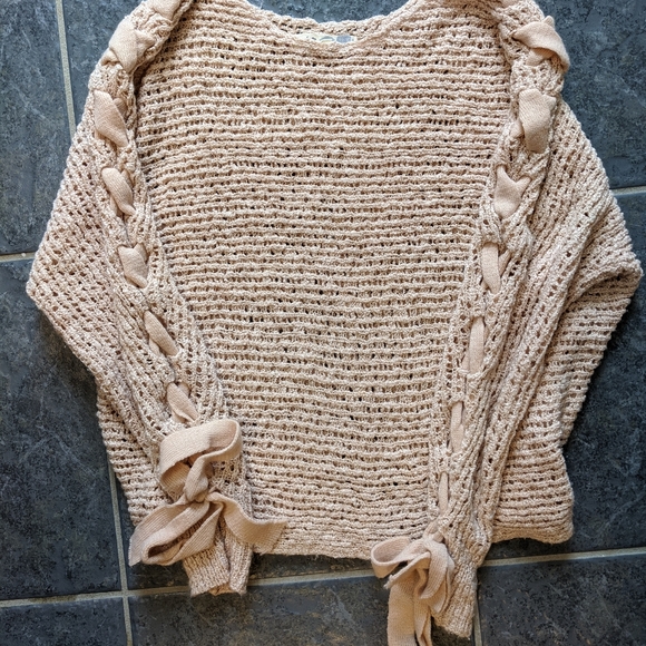 Top - Picture 4 of 5